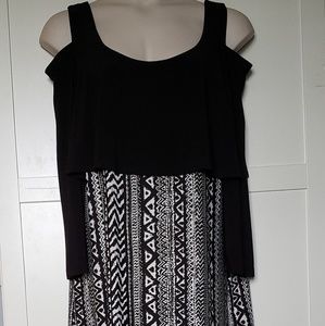 Plus Size Ashley Stewart cold shoulder Maxi 22/24